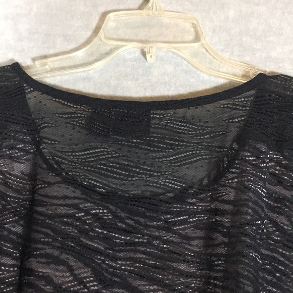 CHICO’S TRAVELERS Animal Print & Lace Versatile Extra Long Line Tunic Top - Picture 4 of 16